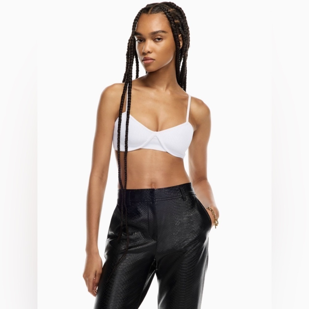 Aritzia Babaton Sculpt Knit Bra Top